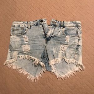 Cutoff denim shorts
